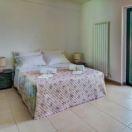 Lantgård Statale 17 Poggio Picenze