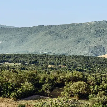 Çiftlik konaklama Statale 17 *
