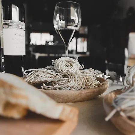 Çiftlik konaklama Statale 17 *